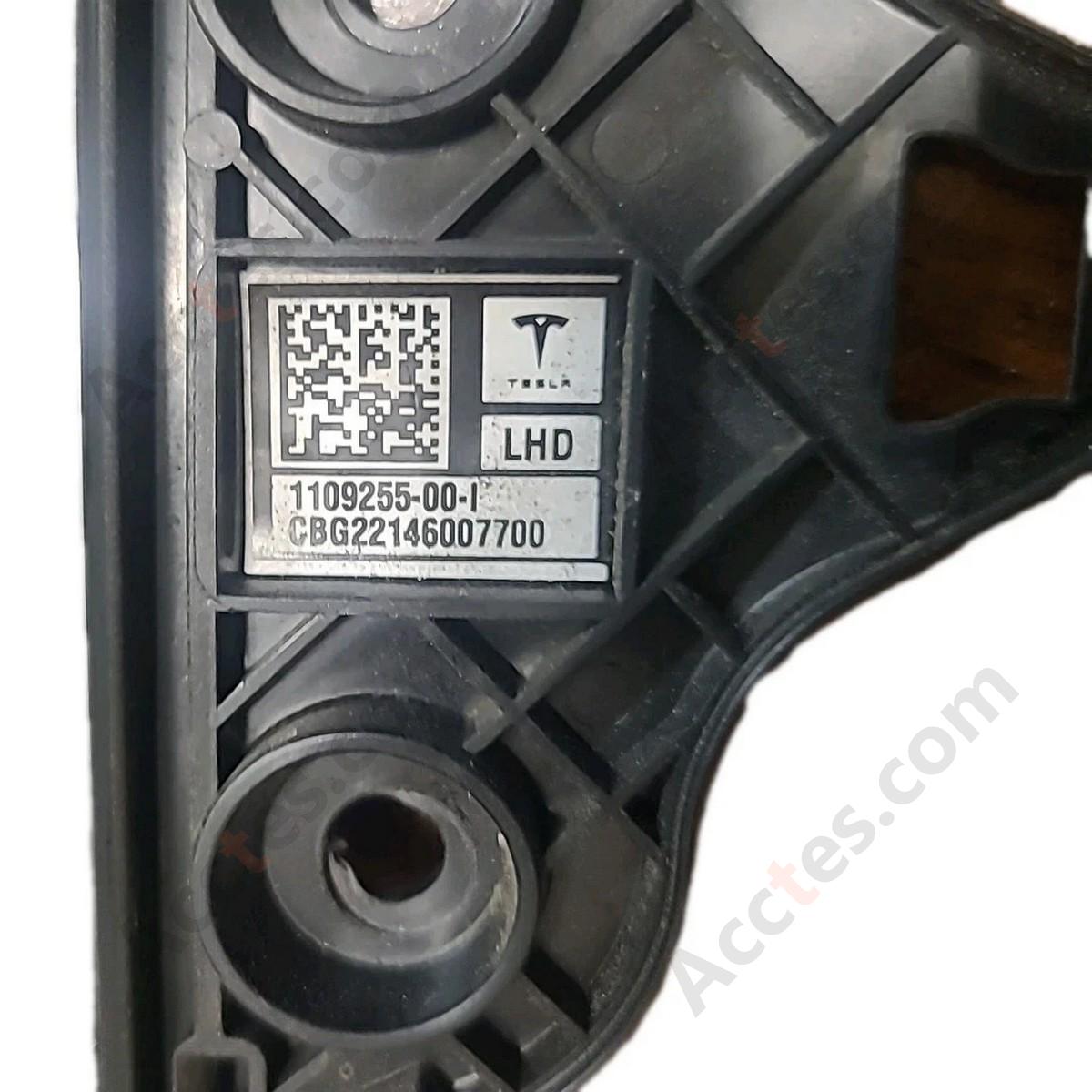 Tesla 2019-2022 Model 3 M3 Right Passenger B Pillar Glass Applique Camera OEM 1109255-00-J