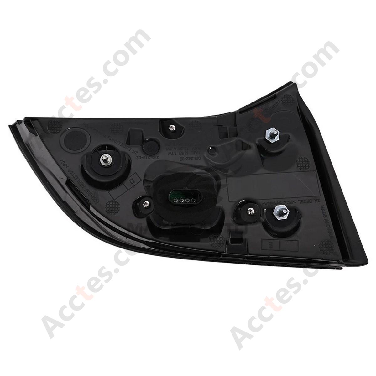 4-Pin Inner Tail Light Right Side for Tesla Model 3&Y 2021-2022 1502089-00-B