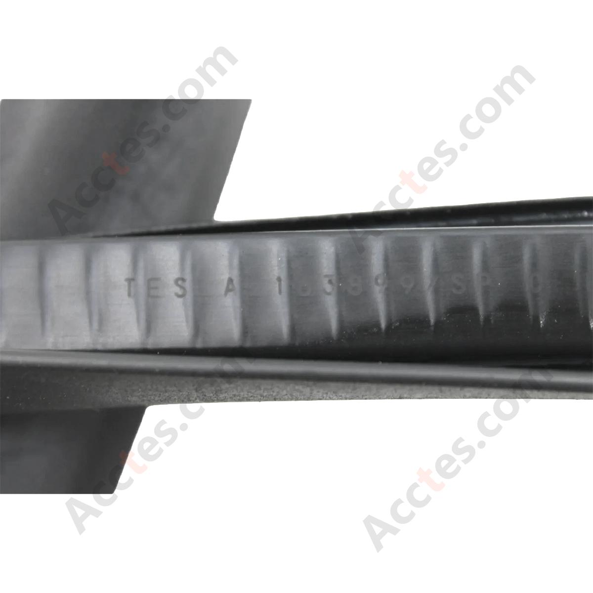 2021-2024 TESLA MODEL Y Front Right Door Rubber Seal 1497674-00-D Electricity