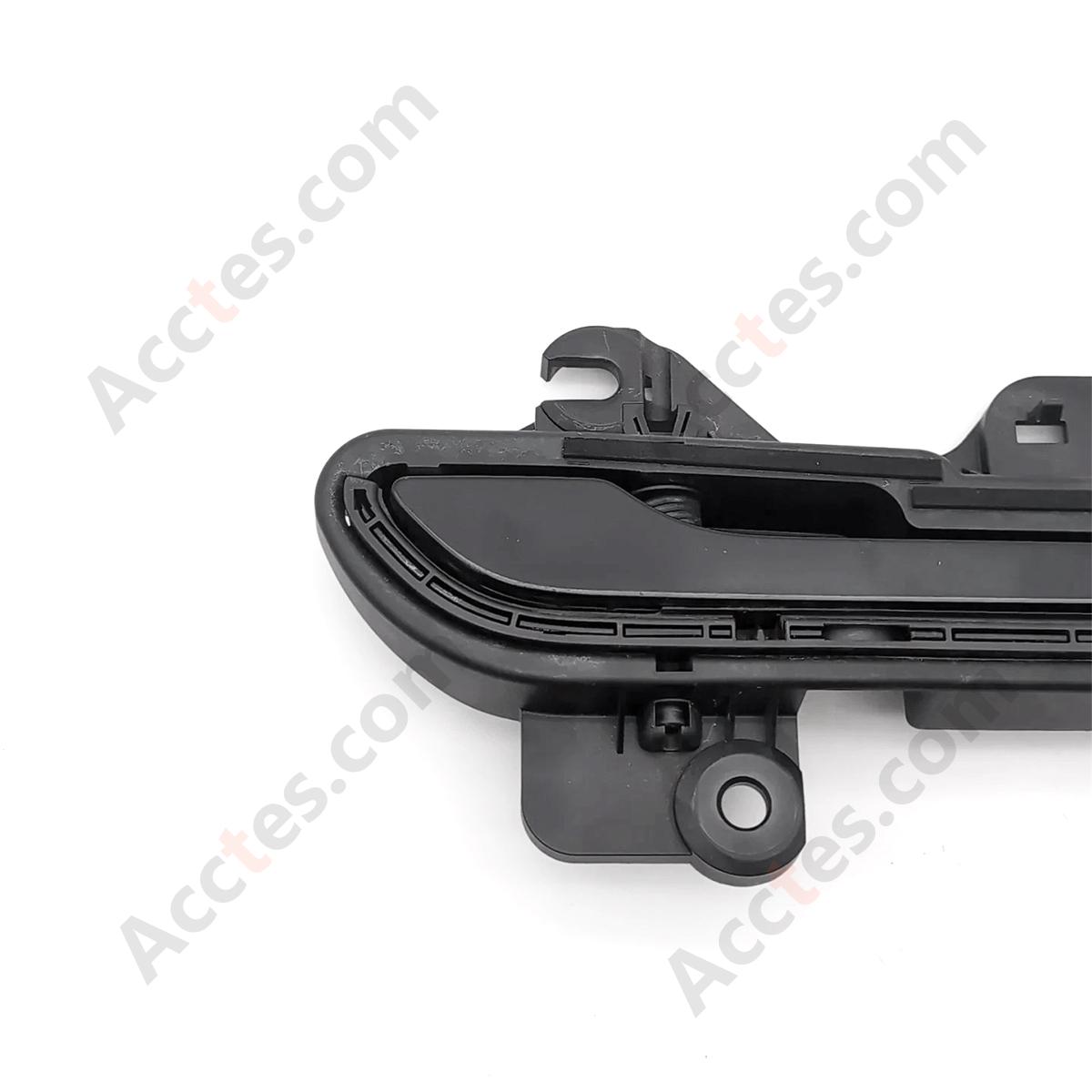 17-23 Tesla Model Y  Front or Rear Right Passenger Door Handle OEM 1528115-00-D