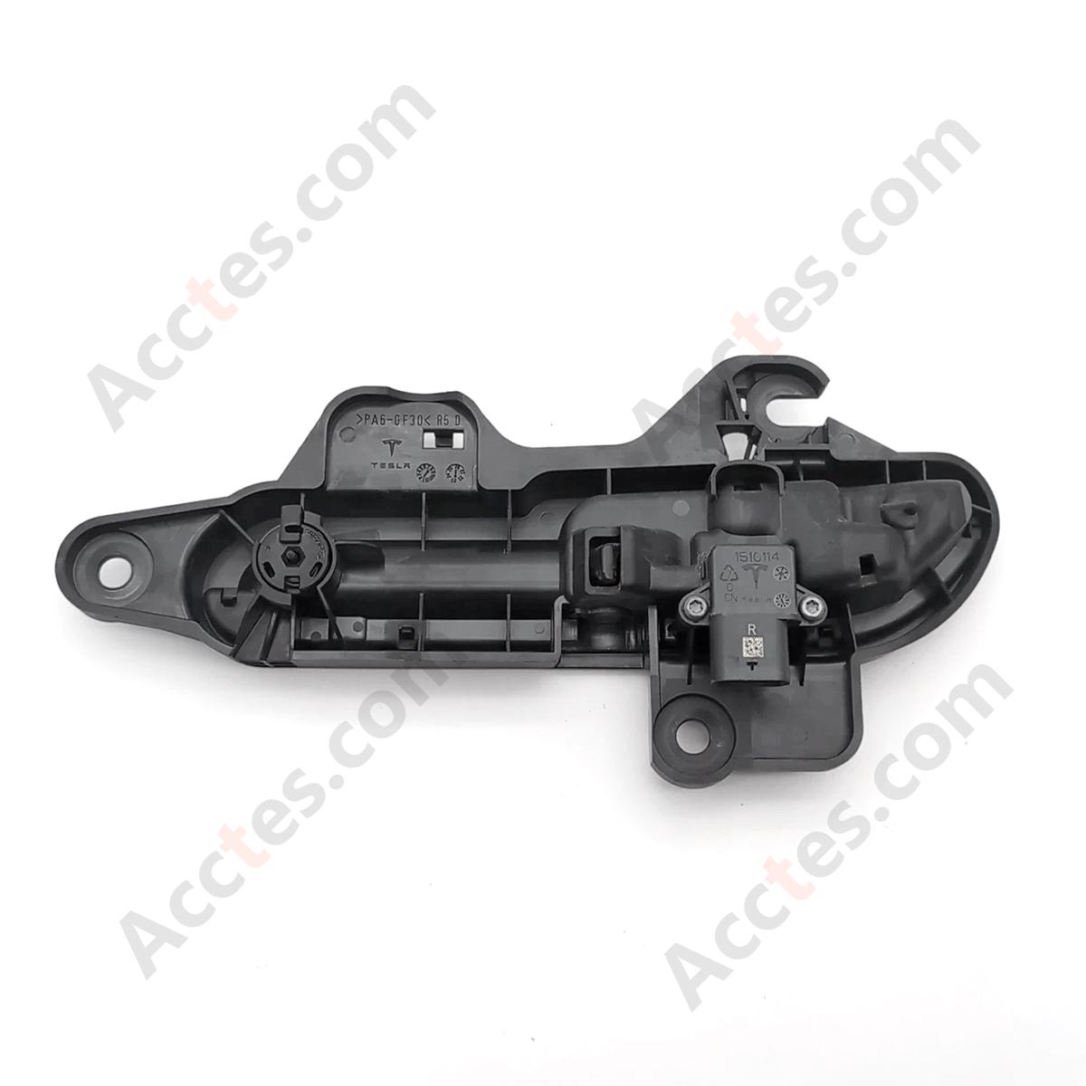 17-23 Tesla Model Y  Front or Rear Right Passenger Door Handle OEM 1528115-00-D