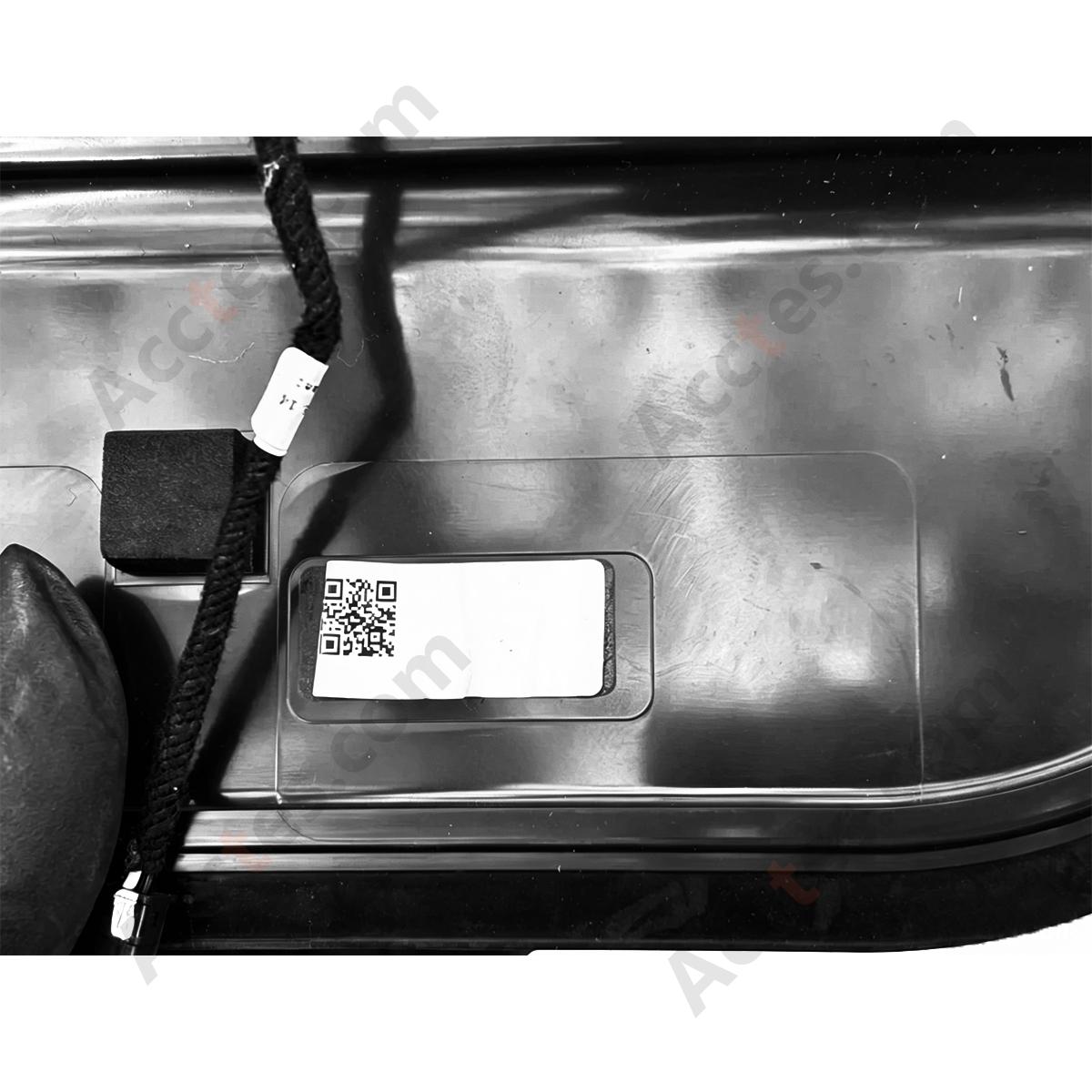 Tesla Model Y Rear Third Brake STOP Light 2023 SUV 4/5dr 1632486-00-B (21-23)