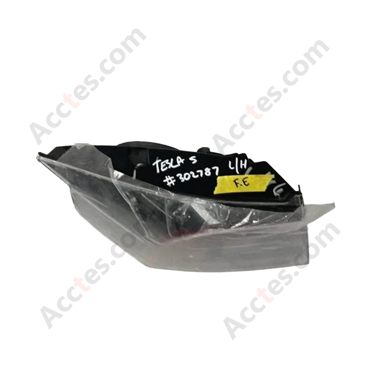 Tesla Model S Tail Light outer Left Side - 6005920-00-G