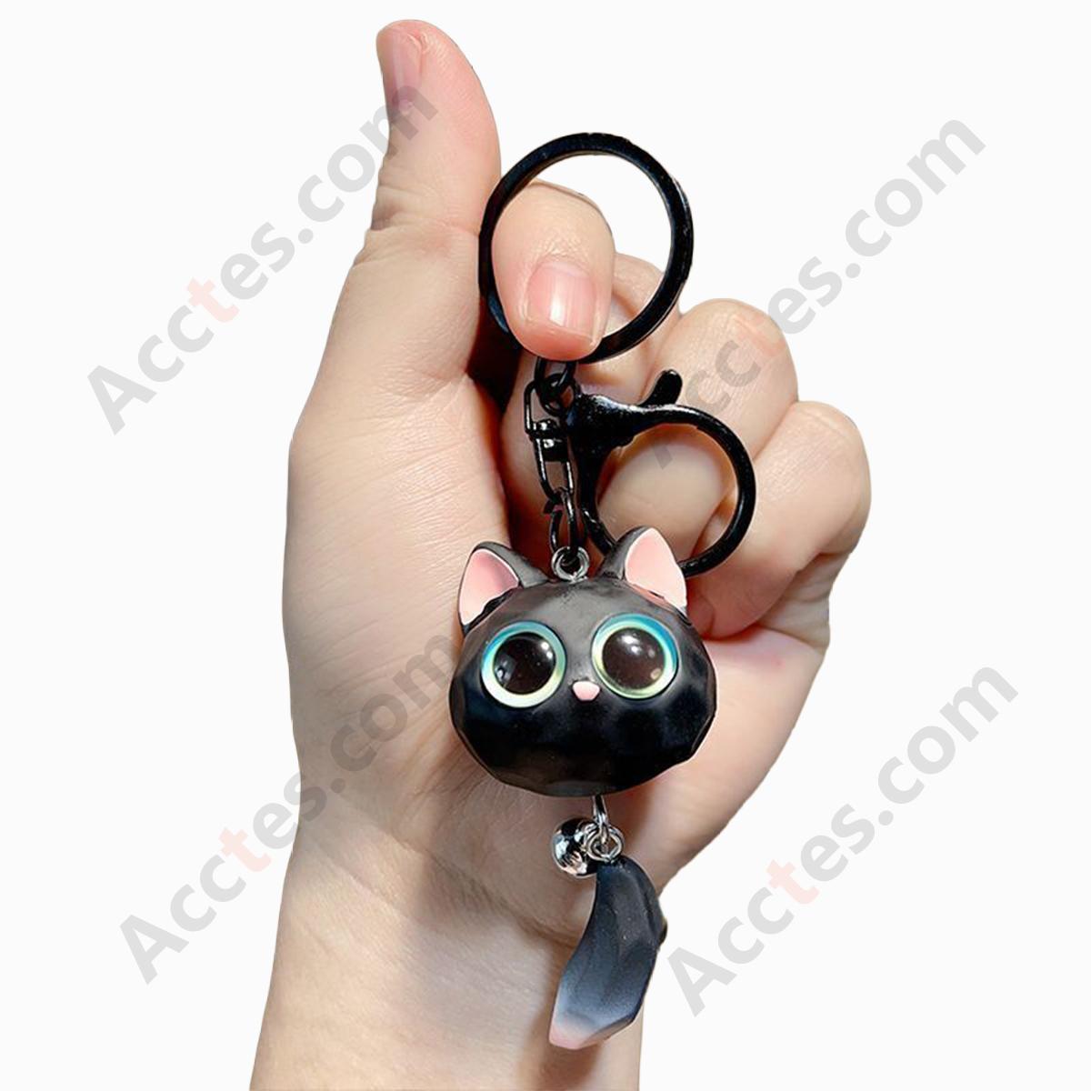 Black 3D Resin Cute Big-Eyed Cat Head Car Keychain