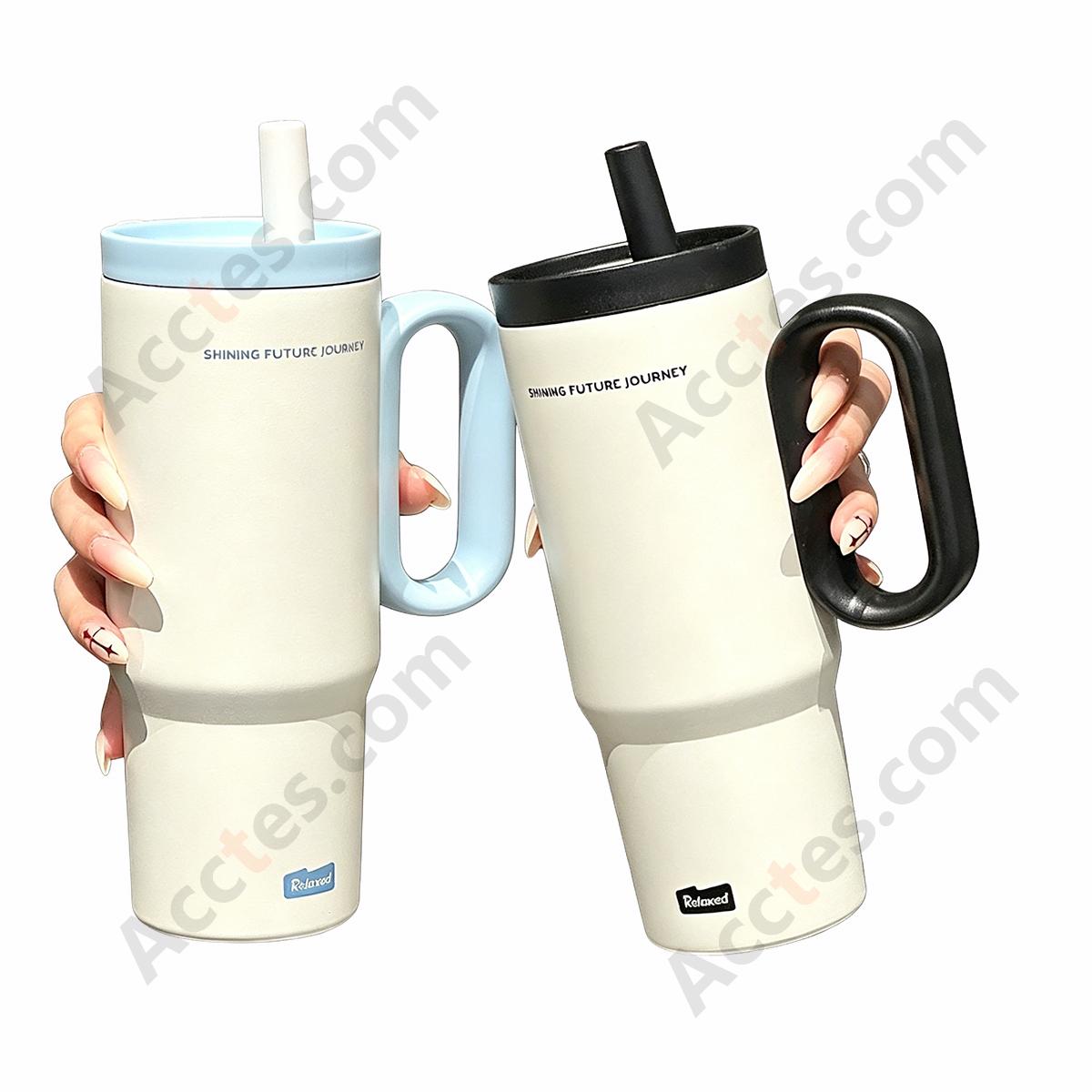 720ml White 316 Stainless Steel Insulated Water Bottle with Straw & Handle